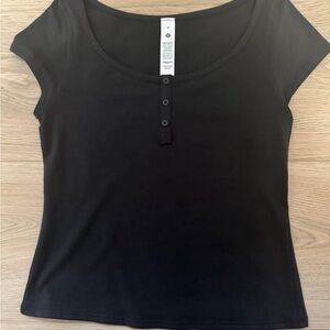 lululemon athletica Black Buttoned Scoop Neck Henley Tee